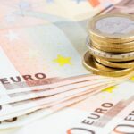 Finansų ministerija siūlo laikinai mažinti akcizą dyzeliniam kurui: kaina galėtų